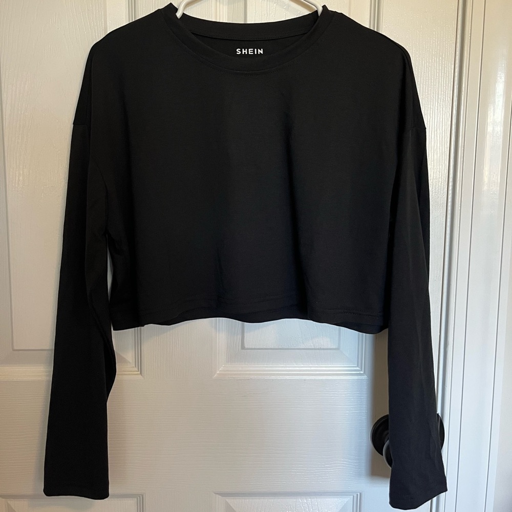 SHEIN SIZE LARGE CROPPED BLACK LONG SLEEVE TOP